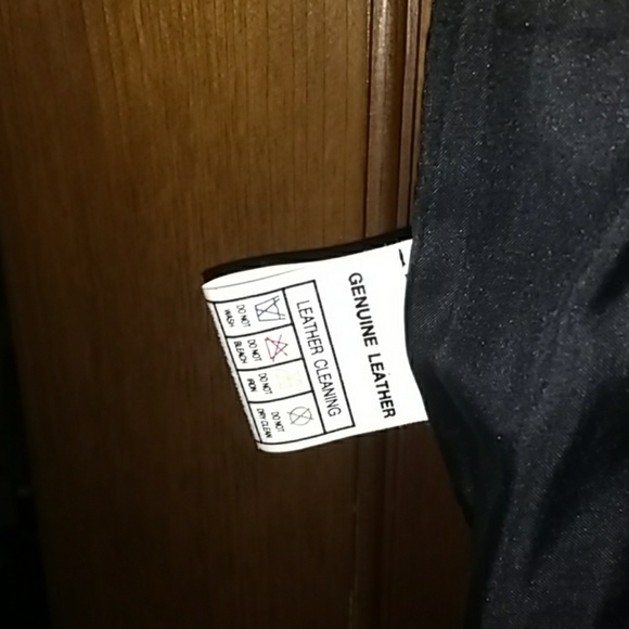 Vest - Picture 2 of 3